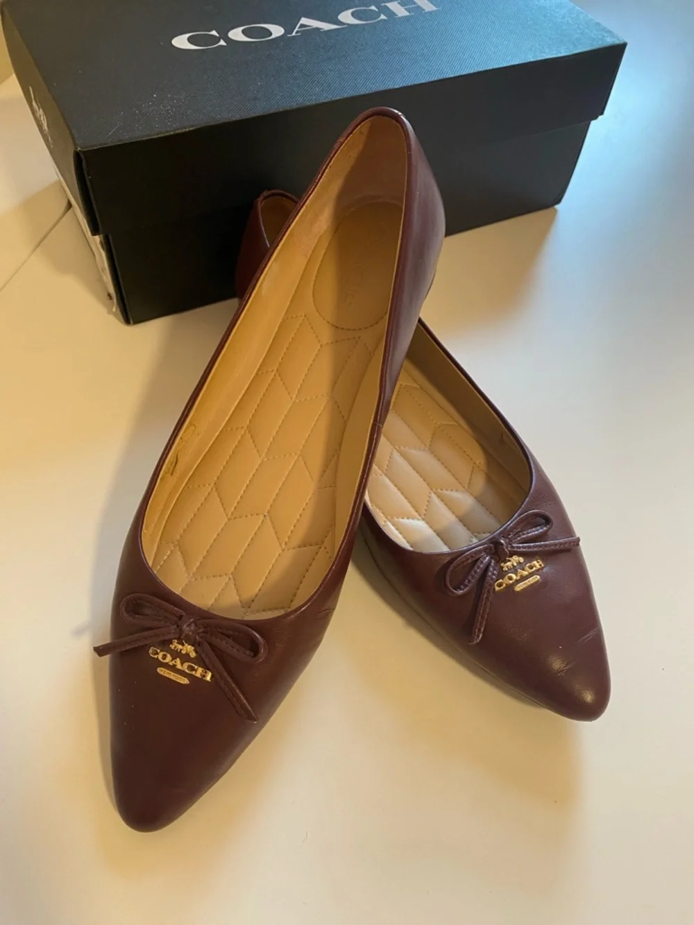 Coach Women's Burgundy Leather Pointed-toe Ballet Flats with Bow Accent - Picture 8 of 11